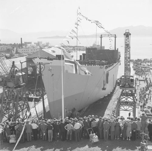 19580818-N0043-MS Fernwave-sjøsetting-bilde11.jpg