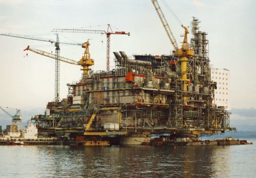 Oseberg A.1987.start hook-up.2.nov.JPG