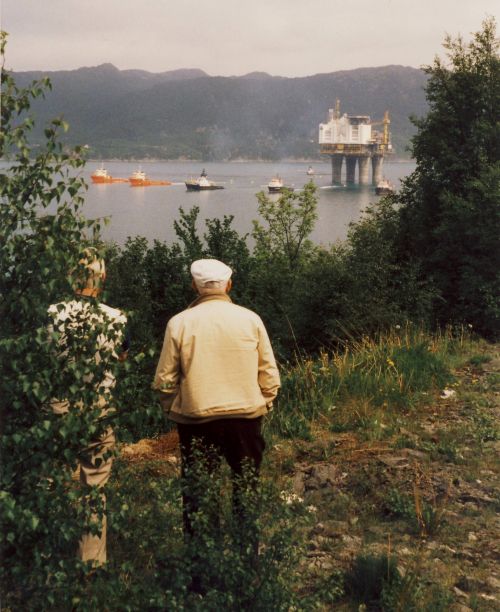 Oseberg A sailaway.1988.juni.A.jpg